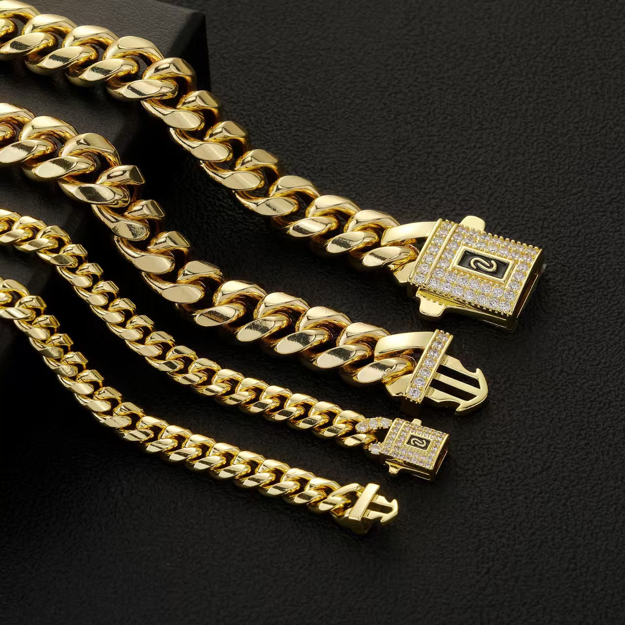 18MM Gold Cuban Link Chain Necklace for Men – Hip Hop Miami Curb Chain with Iced Box Clasp