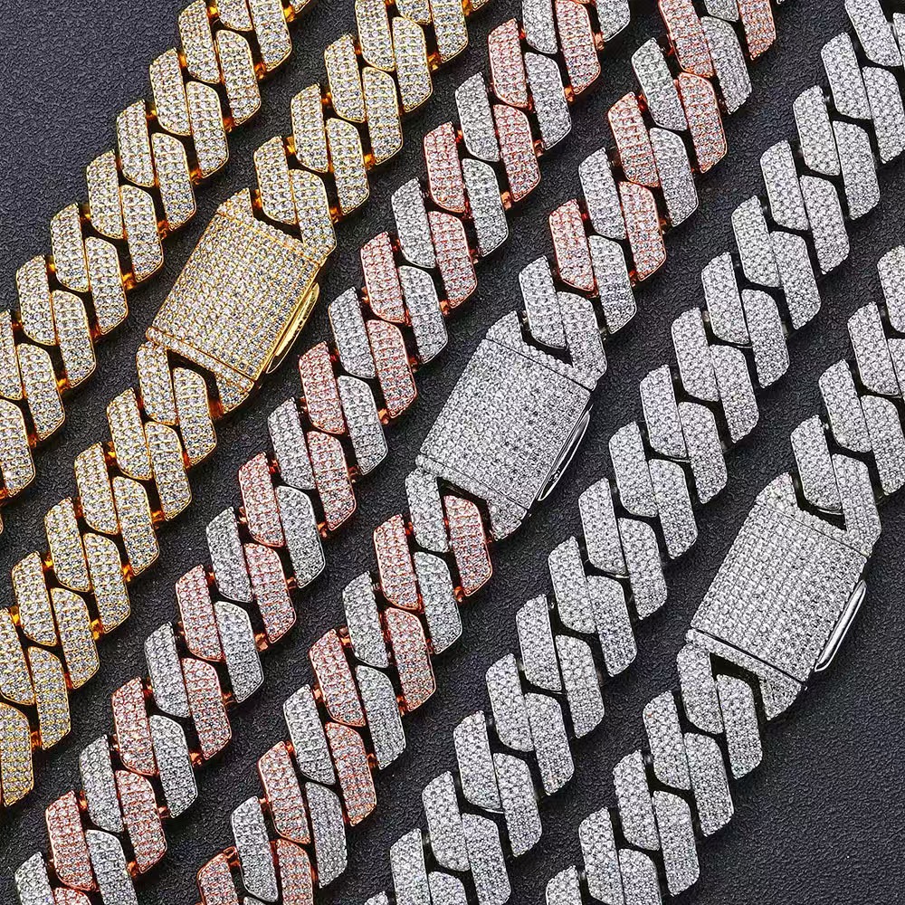 Iced Out Cuban Link Chain – 18K Gold Plated Hip Hop Necklace for Men