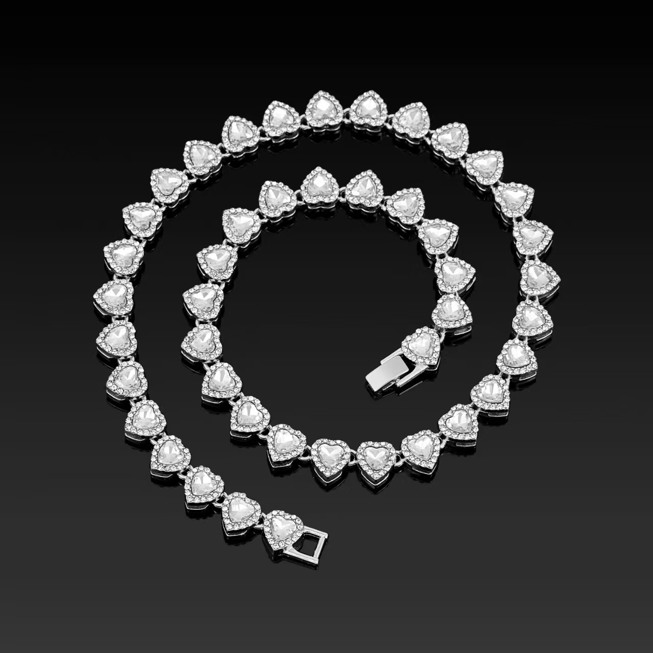 Popular Heart Shaped Diamond Encrusted Hip Hop Necklace Set Creative Personalized 10mm Cuban Chain Set Glamour Set Necklaces Set