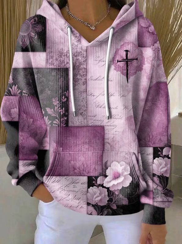 Women's Floral Graphic Hoodie – Cozy Pullover Sweatshirt with Vintage Print for Everyday Wear