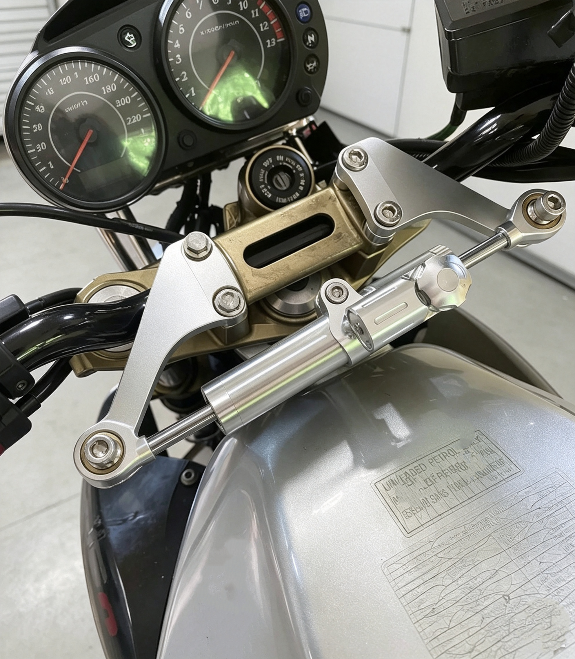 Steering Damper Mounting Kit – CNC Billet Aluminum, Speed‑Sensitive Damping, for ER6N/ER6F/Ninja 650R