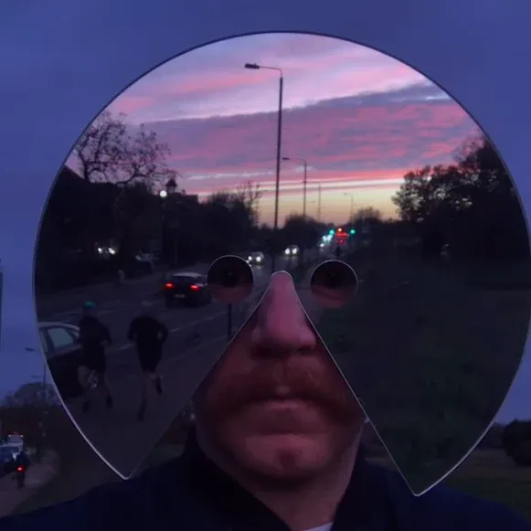 Mirror Mask – See What the Wearer Sees, Anti‑Selfie, for Artists & Filmmakers