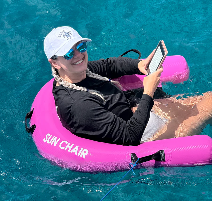 Sunbathing chair - perfectly floating on the water