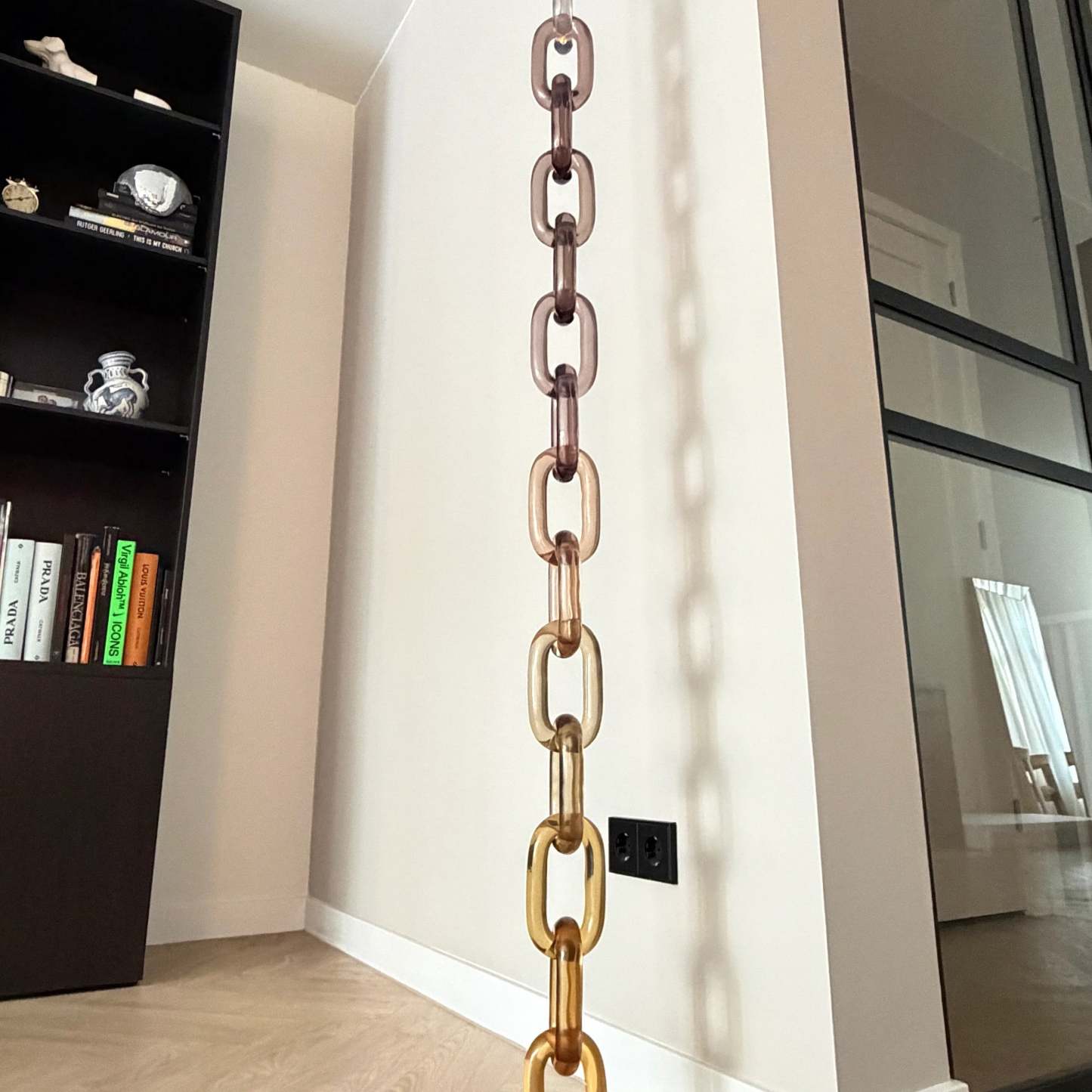 Wall & Ceiling Infinity Hook – Metal Mount for Art Installations, Cables & Displays, 35‑Link Capacity
