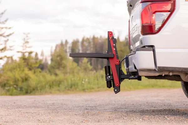 Motorcycle Lift Carrier – Steel Peg Clamp System, KYB Actuator, Adjustable Hitch Fit, for Bed Access