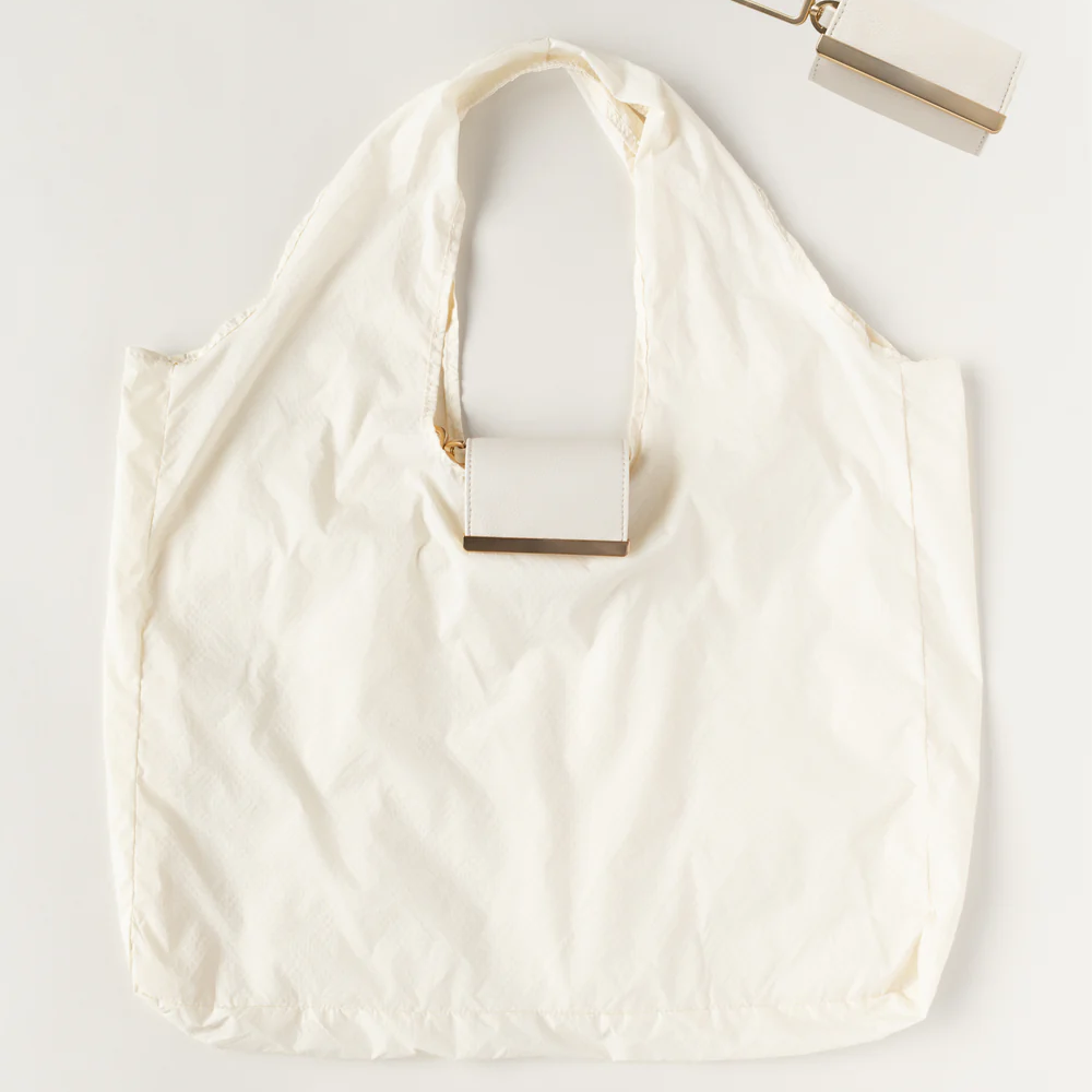 Keychain Tote Bag – Foldable, Recycled Vegan Leather & Nylon, Holds Up to 50 lbs