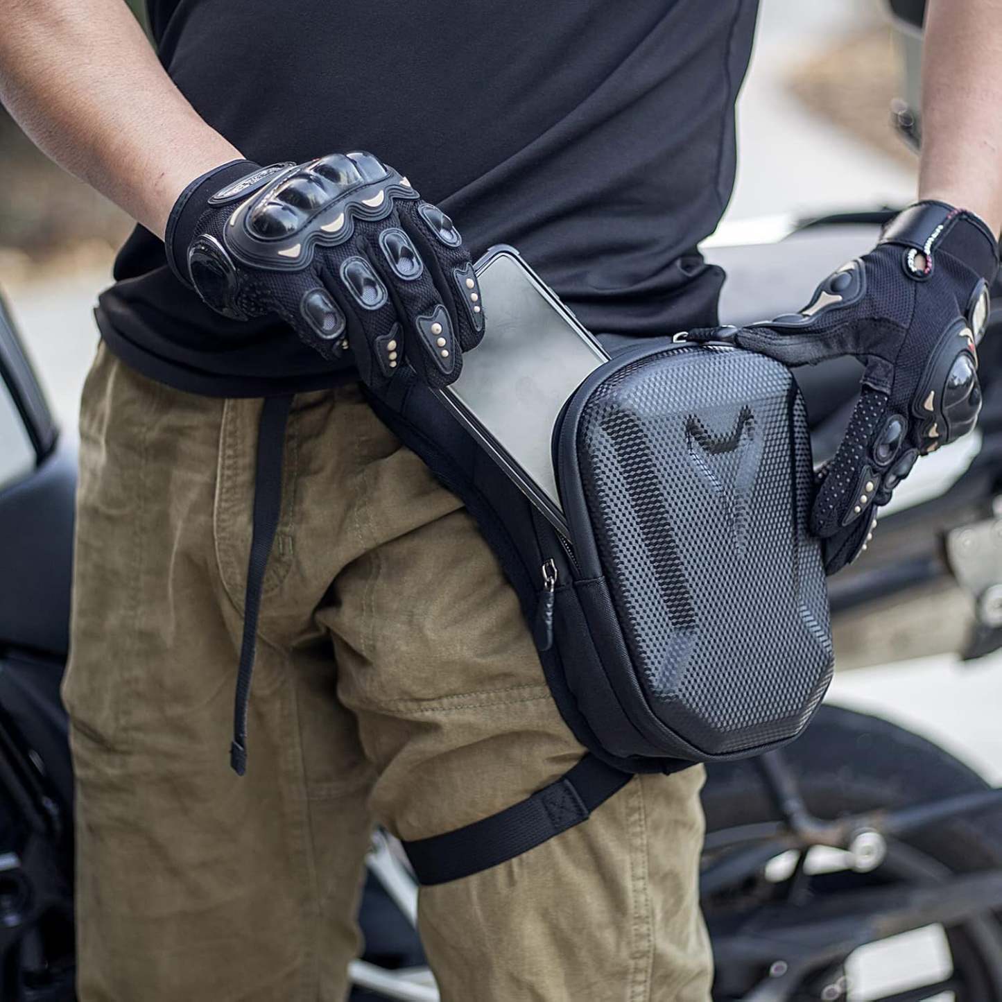 Multifunctional Motorcycle Waist and Thigh Bag – Waterproof, Reflective, Adjustable for Travel