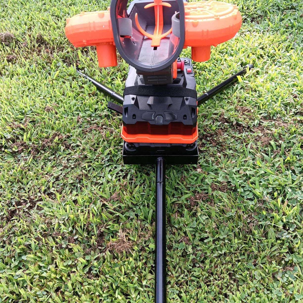 Kids & Youth Football Trainer – Auto or Manual Launch, 3 Height Angles, Stable Base