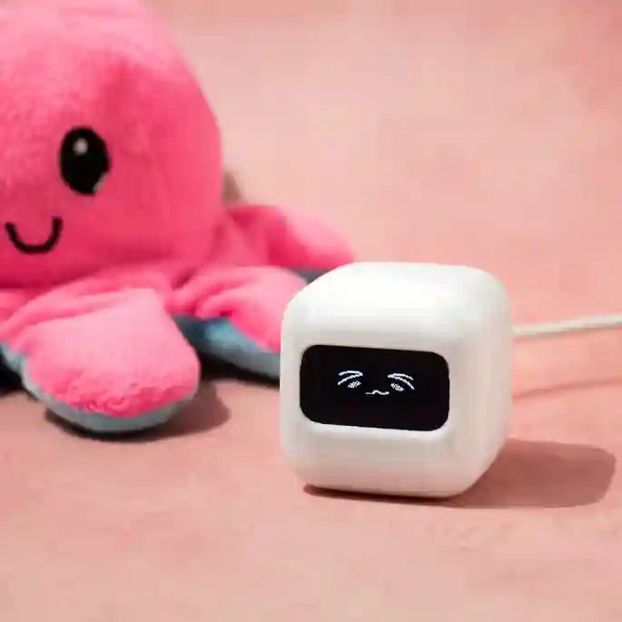 Desktop Companion Robot – 40+ Expressions | 5 Moods