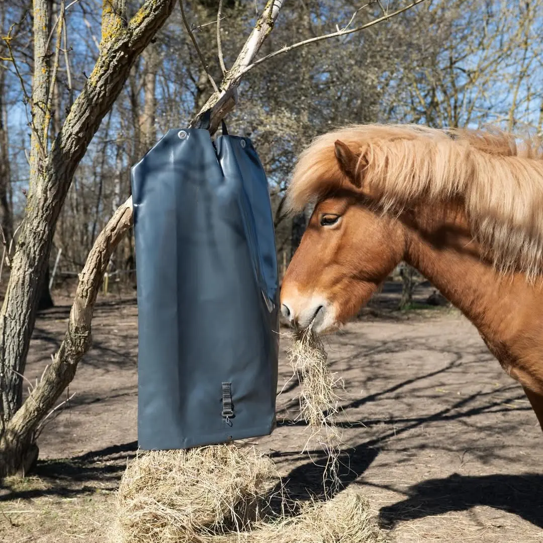 Timed Hay Dispensing Bag – Automatic Feeder, 2 Preset Times, 6‑Month Battery, for Horses