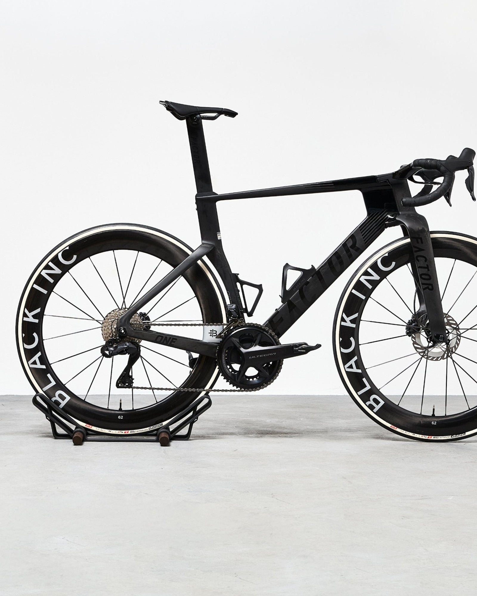 Bicycle Stand – Vertical Bike Display with Solid Oak Design