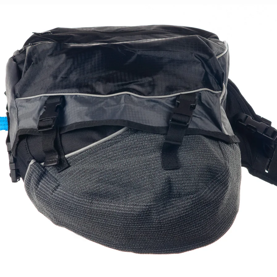 Adjustable Dog Backpack – Roll‑Top Pockets, Rain Cover, Aramid‑Reinforced, Rear Leash Attachment