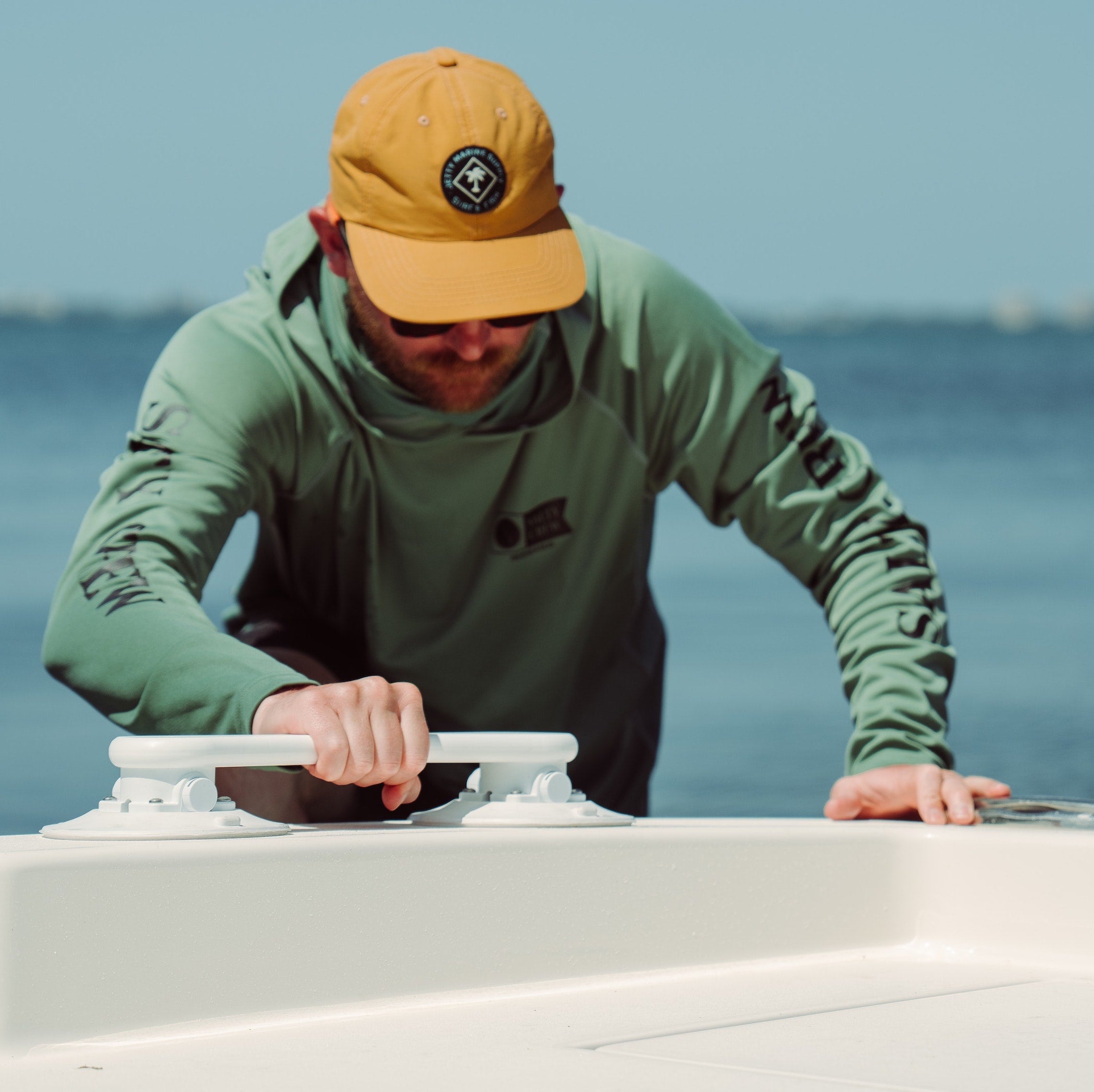 SeaSucker Heavy-Duty Handle lifestyle photo at beach