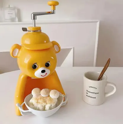 Retro Bear-Shaped Ice Shaver – Manual Spiral Handle, Stainless Steel Blade for Homemade Shaved Ice