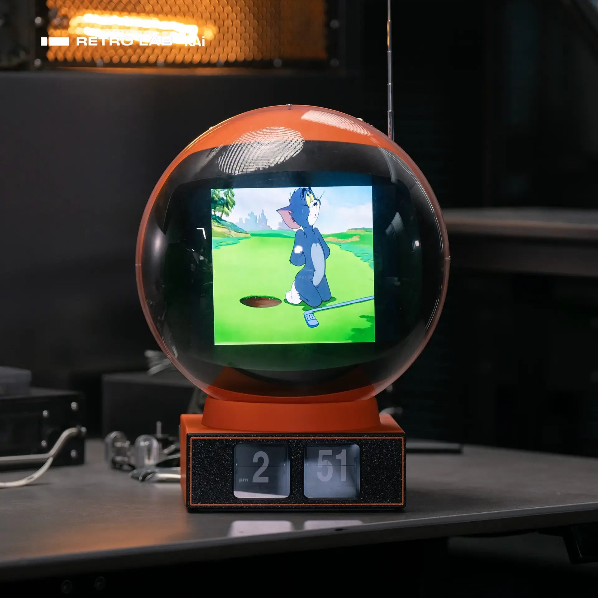 Mechanical Flip Clock – Classic Card Flip Design, Electronic Drive, Retro Desk Decor