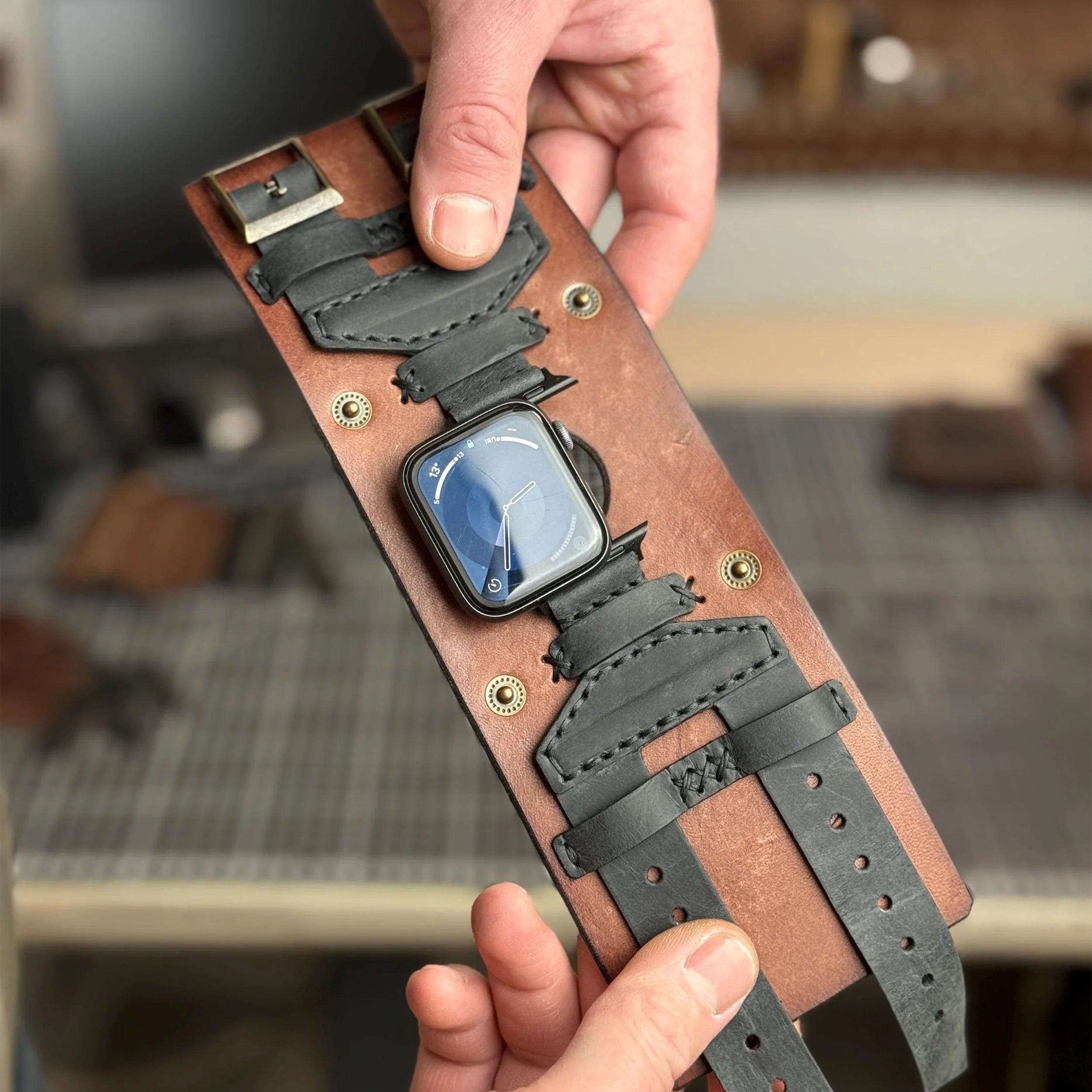 Genuine Leather Flip Strap – Wide Handcrafted Design for Smartwatches & Classic Watches
