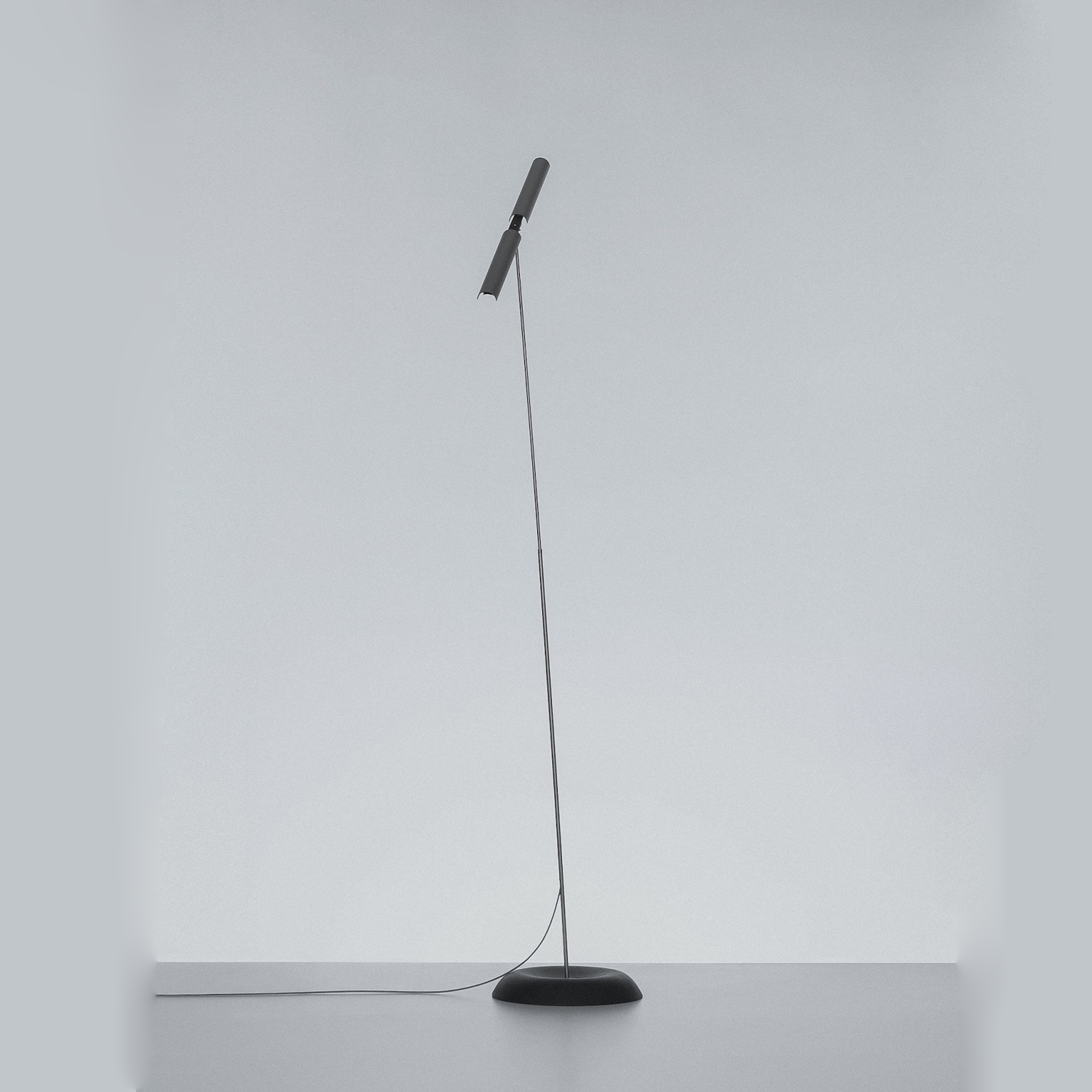 Minimalist Branch‑Style Lamp – Kinetic Metal Joints, Telescopic Arms, Sculptural Desk Light