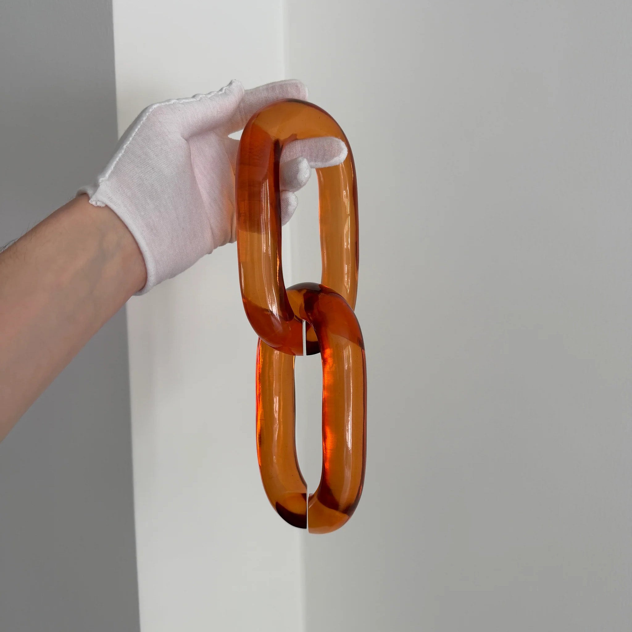 Wall & Ceiling Infinity Hook – Metal Mount for Art Installations, Cables & Displays, 35‑Link Capacity