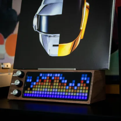 Smart Vinyl Record Stand – Music Visualizer with LED Screen, 13 Visual Modes, Built‑in Mic