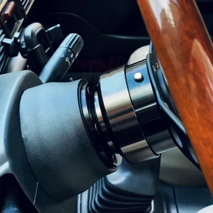 Steering Wheel Quick Release – Ball‑Lock System, Cold‑Forged Aluminum, Track‑Ready