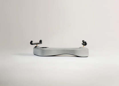 Smart shoulder support specifically designed for violins and violas