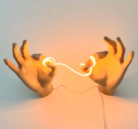 ✋ Light Hands Wall Lamp