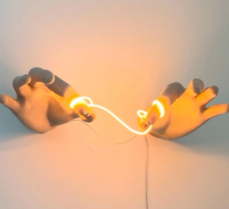 ✋ Light Hands Wall Lamp
