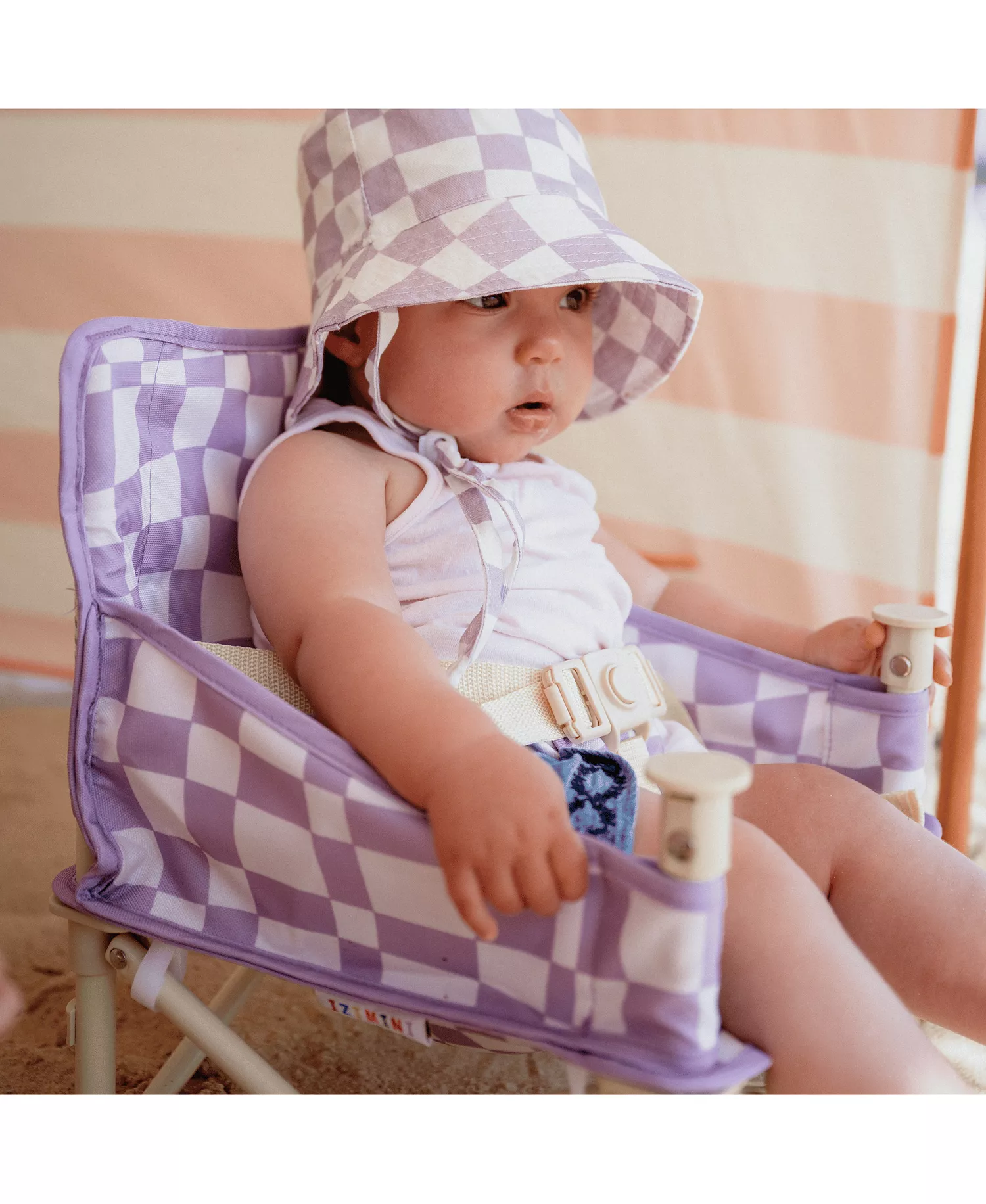 Portable Baby Booster Seat with Foldable Design, Removable Tray & Travel Carry Bag for On-the-Go Feeding