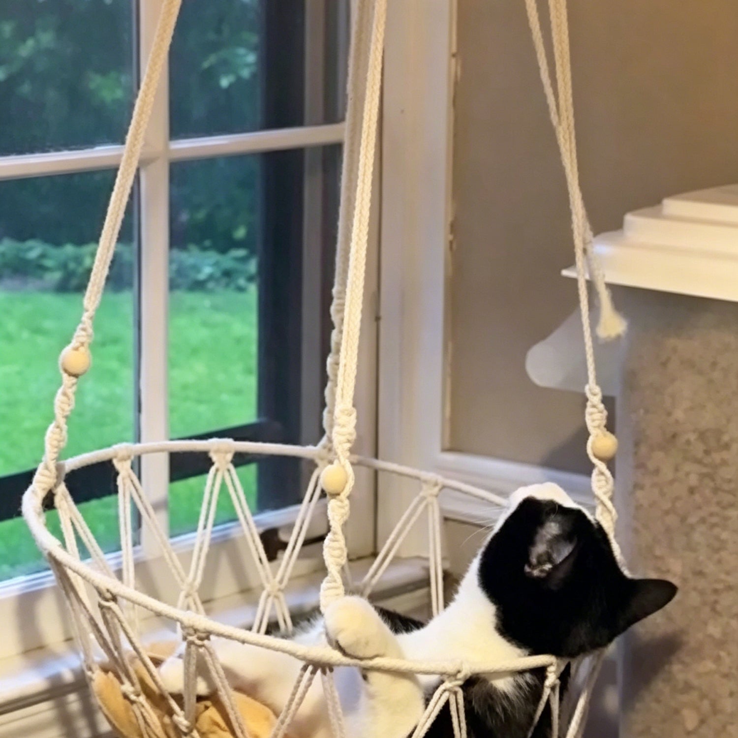Hand-Woven Hanging Bohemian Cat Bed with Hanging Kit