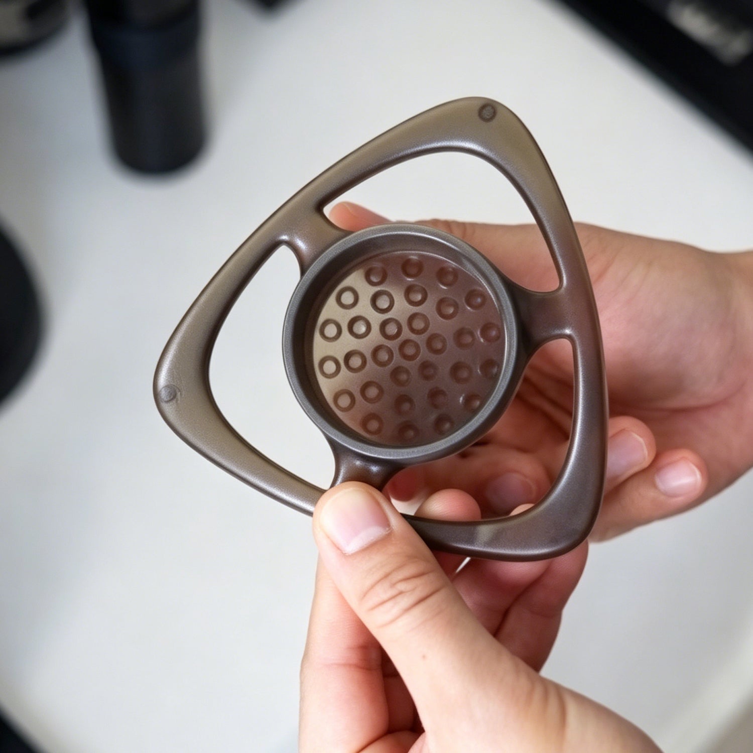 Rain shower coffee distributor