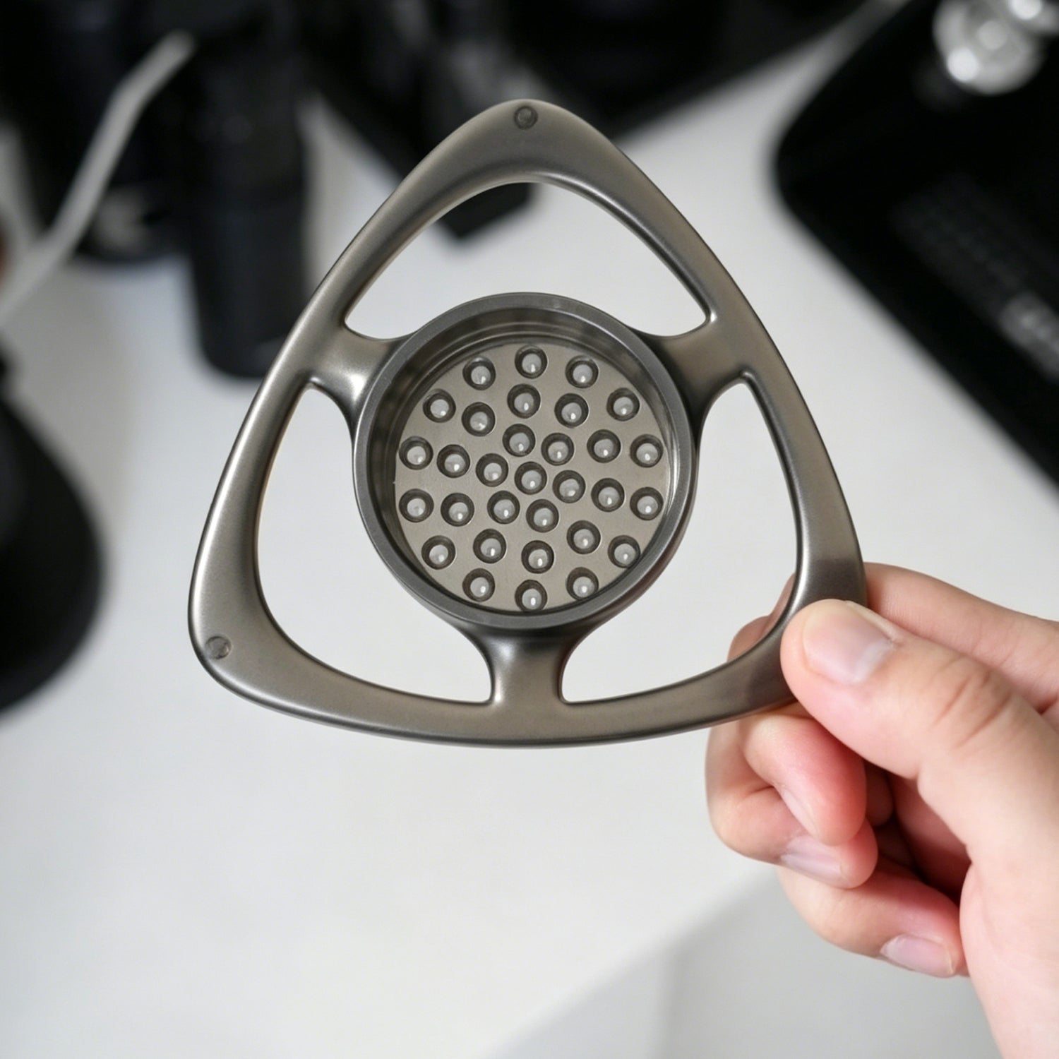 Rain shower coffee distributor