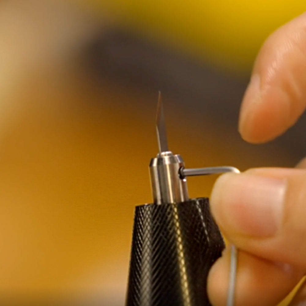 Wireless ultrasonic cutting machine