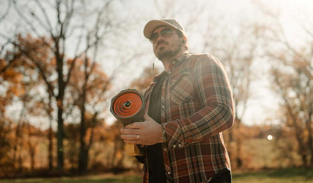 Handheld UFO thrower