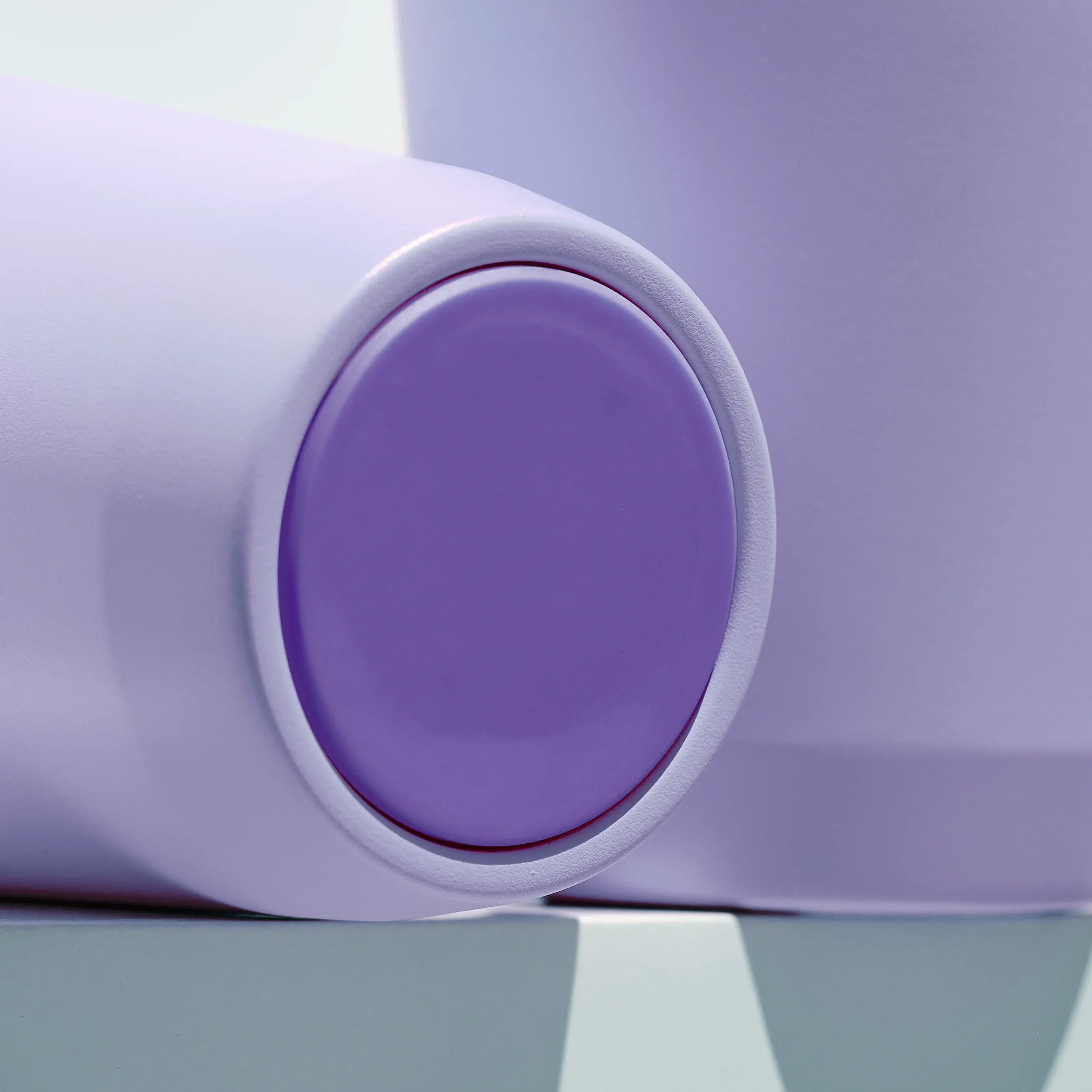 Leak-proof takeaway coffee cup