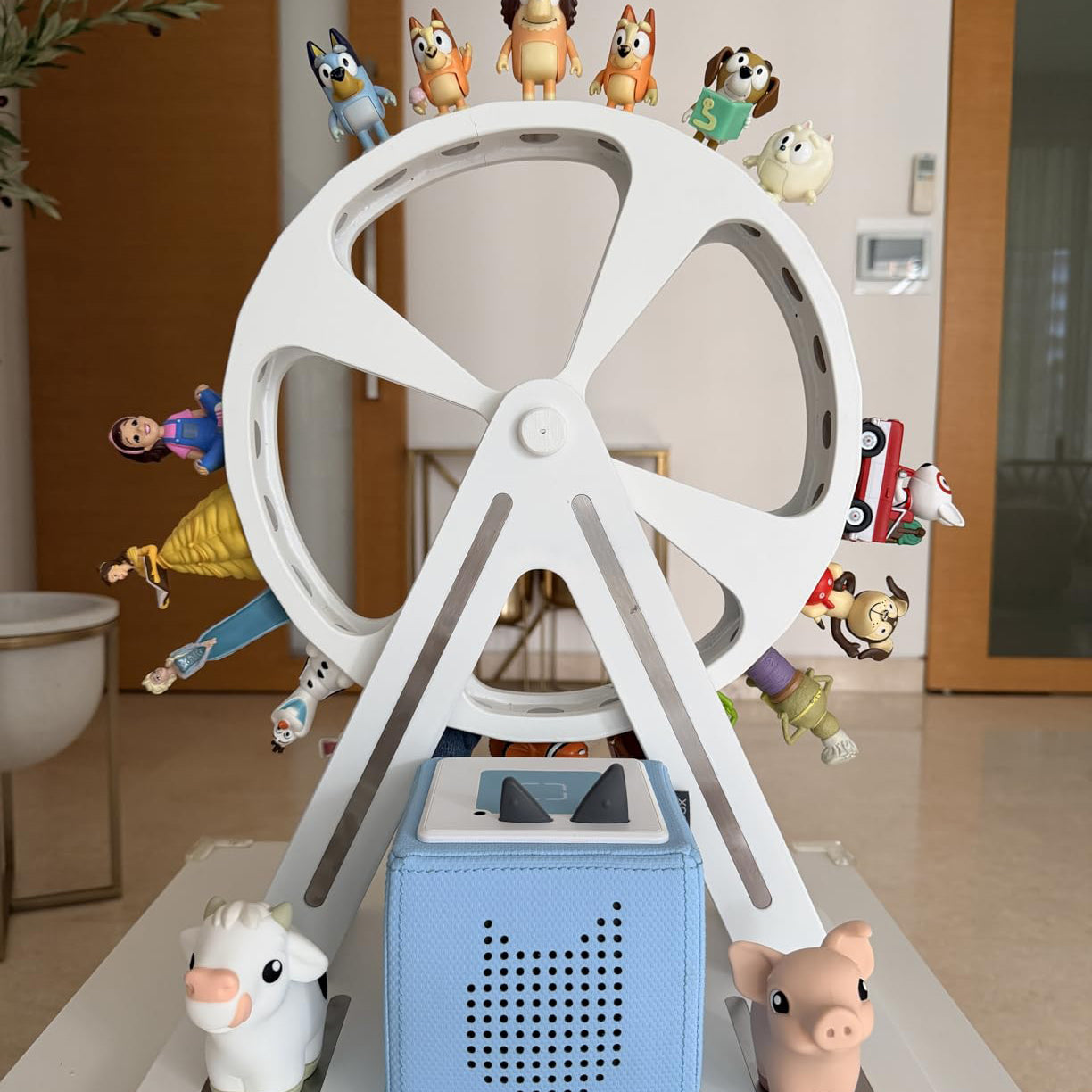 Ferris Wheel Figure Display Organizer