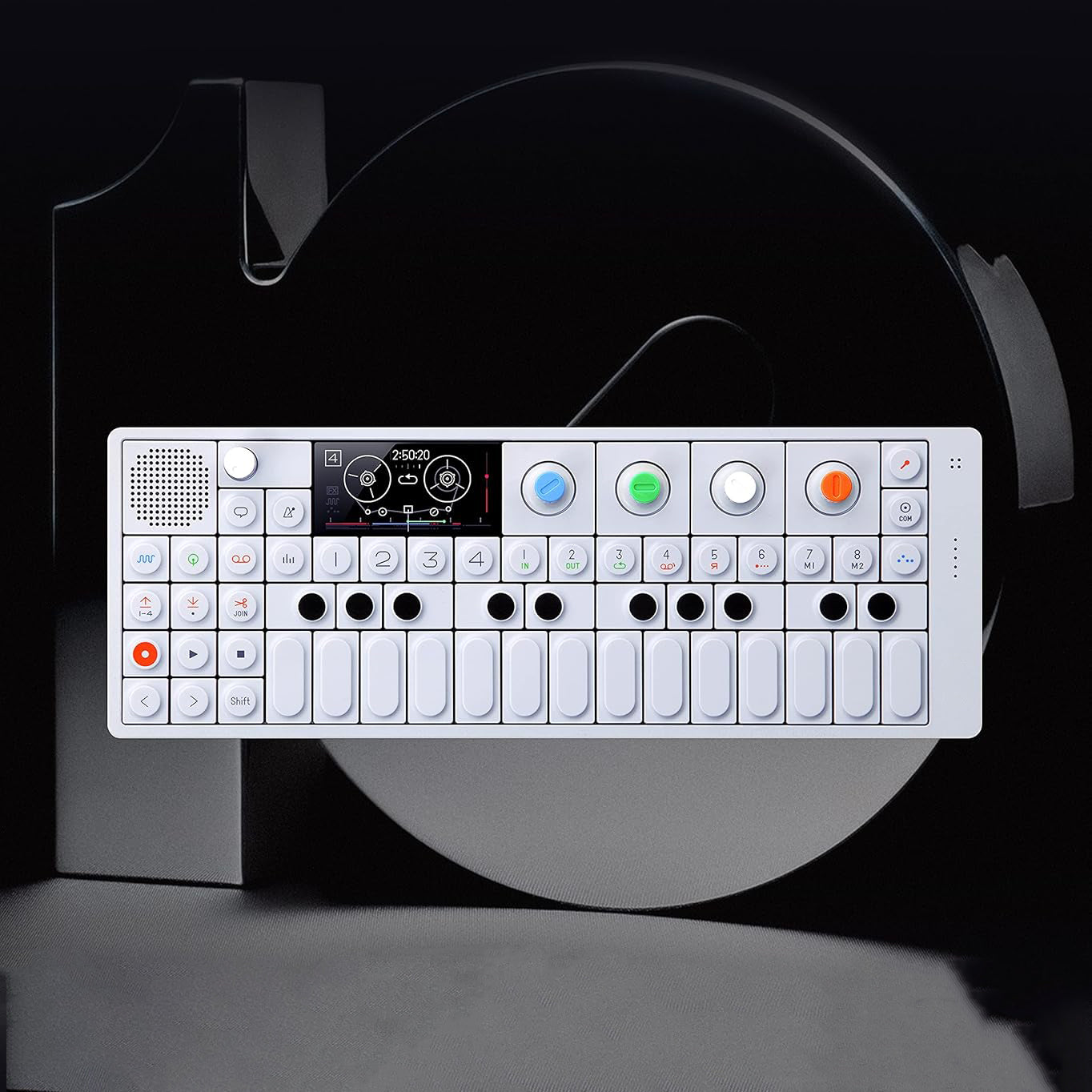 Portable Synthesizer – Sampler and Controller with Built-In FM Radio