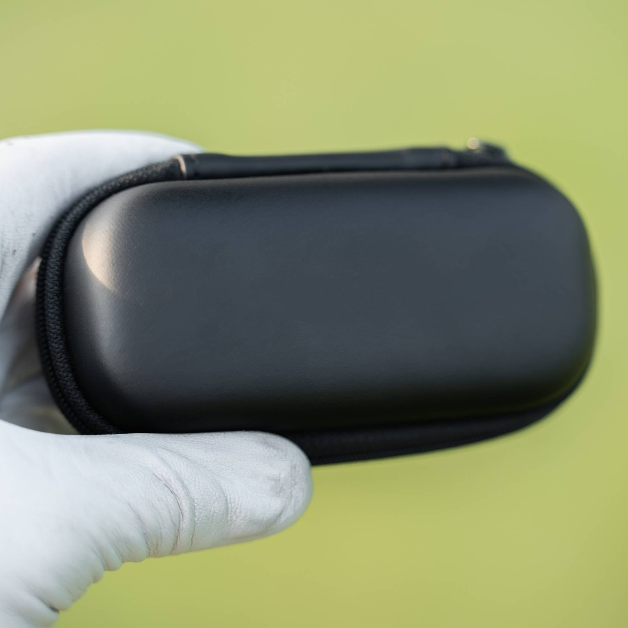 Compact Smart Putting Sensor & Stroke Analysis Device – Grip-Mounted Training Tool