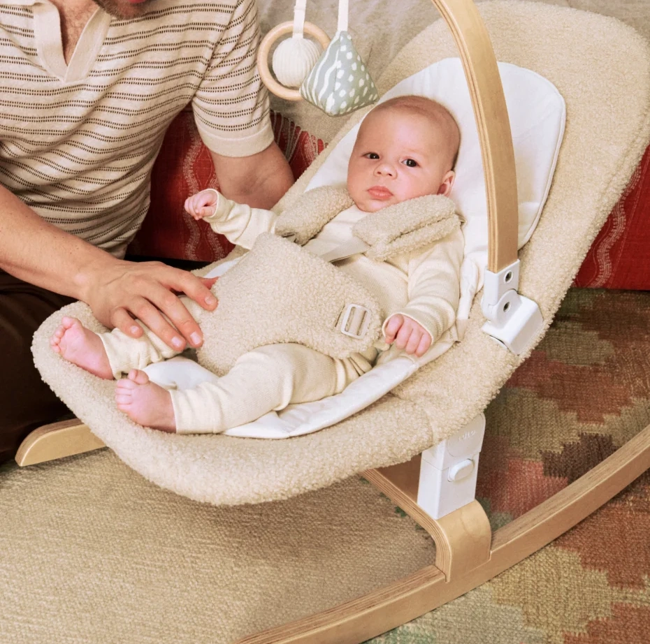 Baby Rocker with 3-Position Recline, Organic Cotton Liner & Sensory Toy Bar