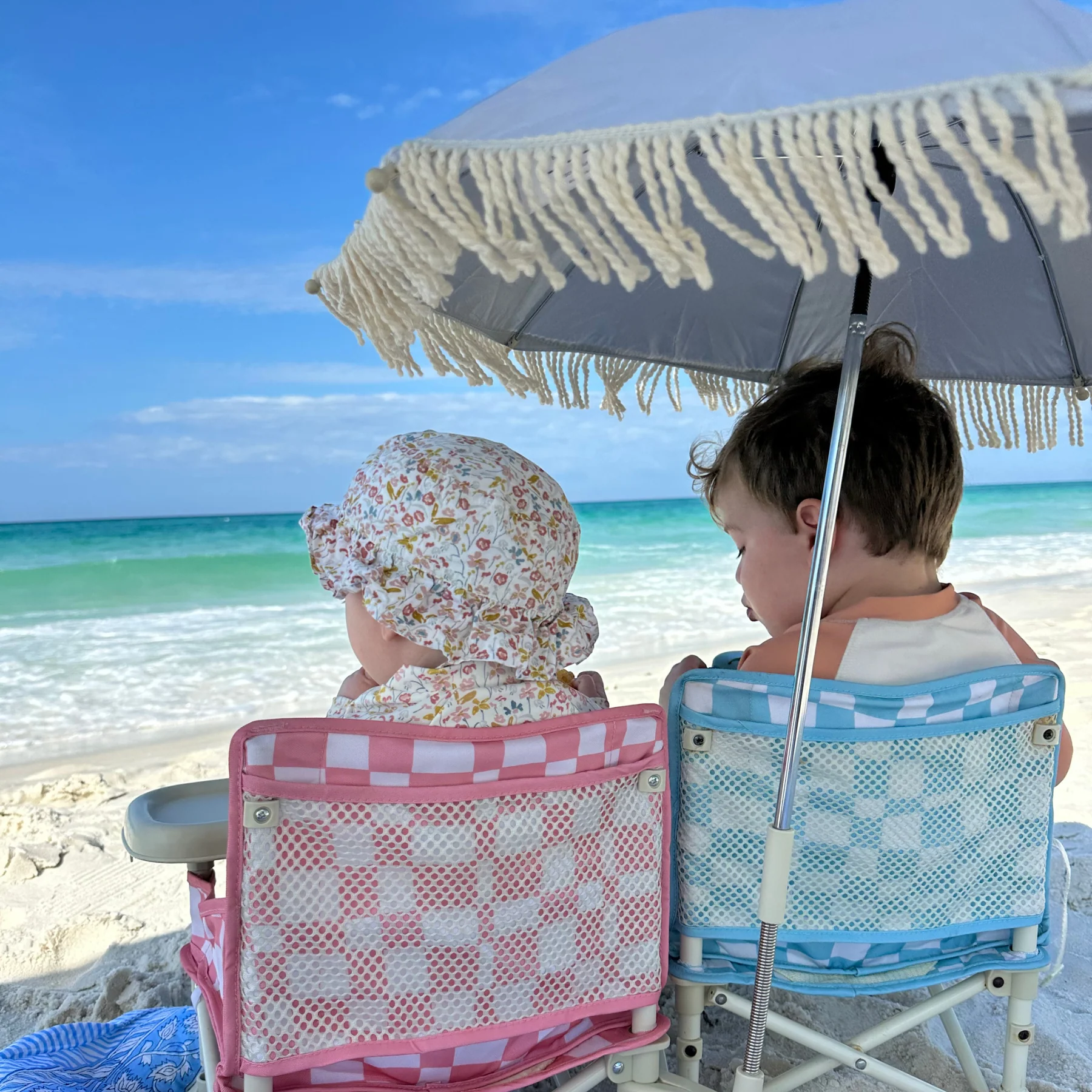 Compact Baby Umbrella with UV50+ Protection, Smart Clip Attachment & Travel-Friendly Design