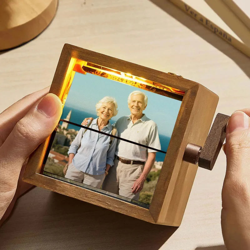 Hand-Crank Animation Machine – Custom Flipbook Box