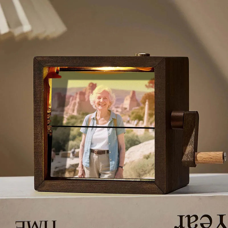 Hand-Crank Animation Machine – Custom Flipbook Box