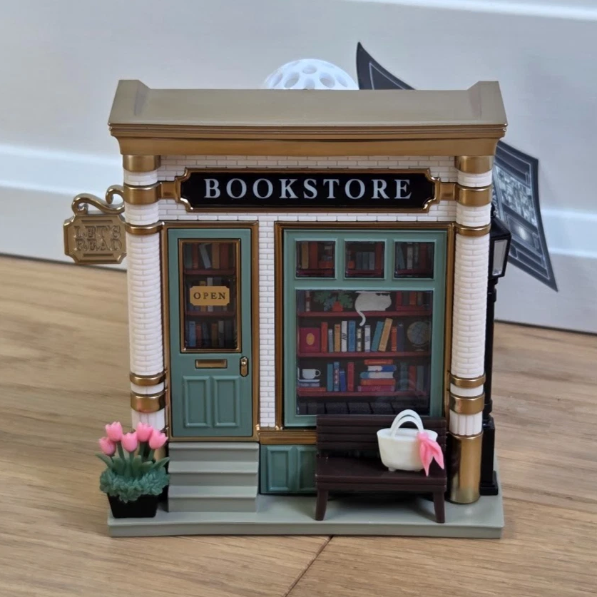 Bookstore Nightlight Projector – Fragrant Wallflower Refill Compatible