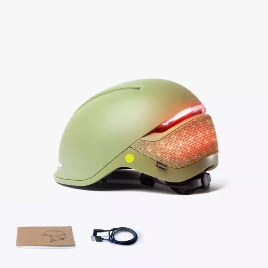 Smart Cycling Helmet with 360° LED Lighting, Bluetooth Connectivity, Crash Detection & Enhanced Safety Protection for Urban Riding