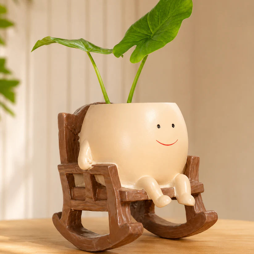 Cute Wobble Plant Pot – Decorative Mini Planter for Succulents & Small Indoor Plants