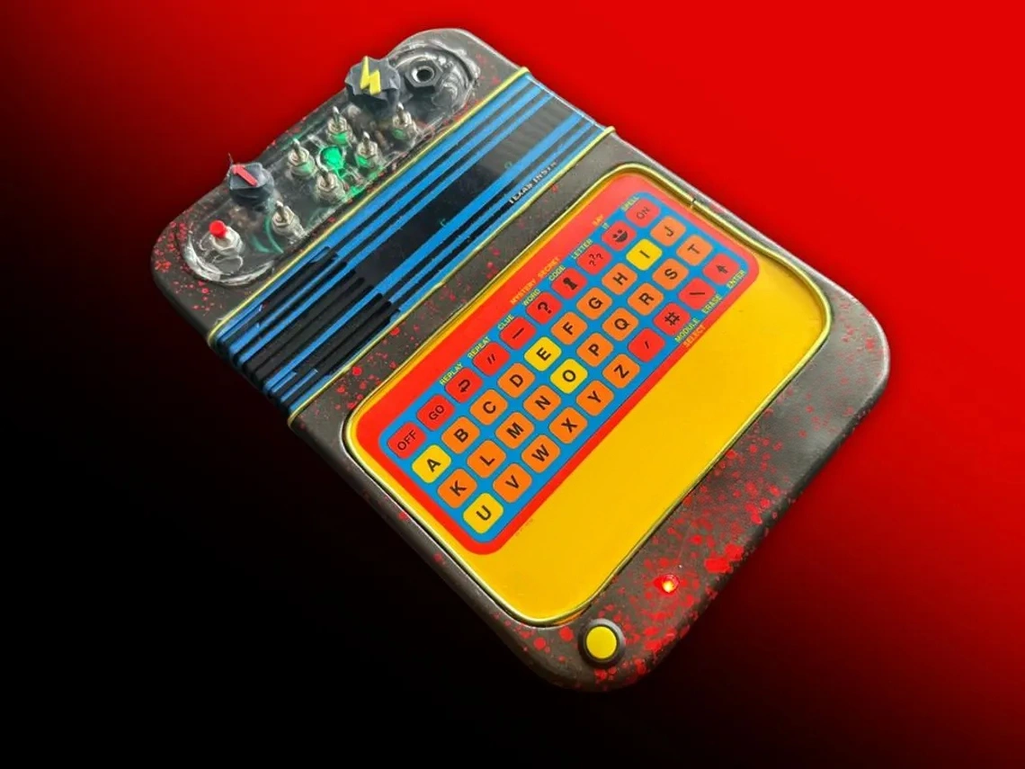 Circuit-Bent Educational Math Toy – One-of-a-Kind Glitch Instrument with Color-Changing LEDs 