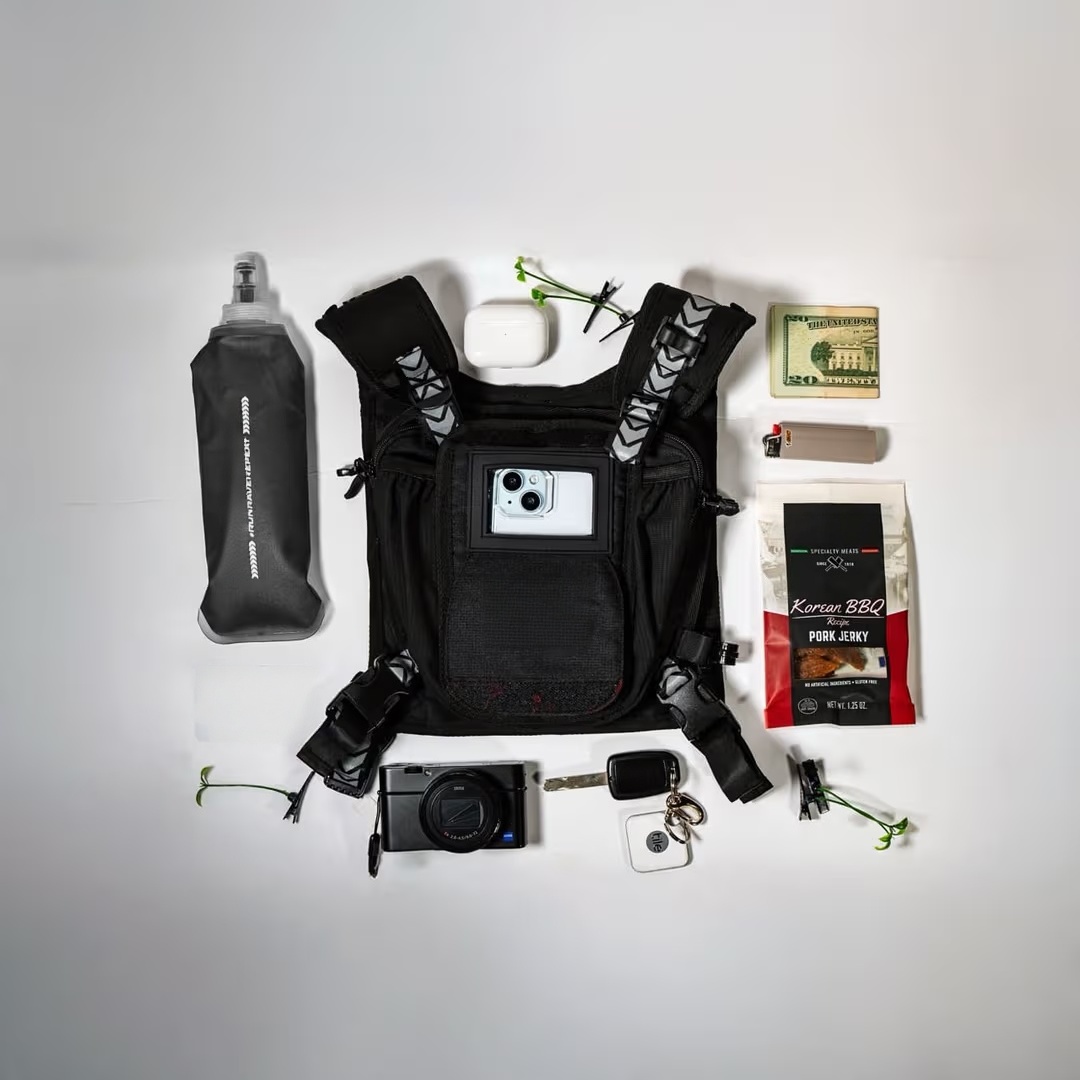 Winter Chest Pack with EL Wire – Hands-Free Access for Ski, Snowboard & Adventure
