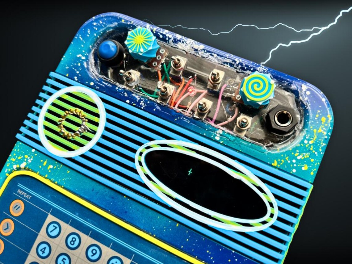 Circuit-Bent Educational Math Toy – One-of-a-Kind Glitch Instrument with Color-Changing LEDs 