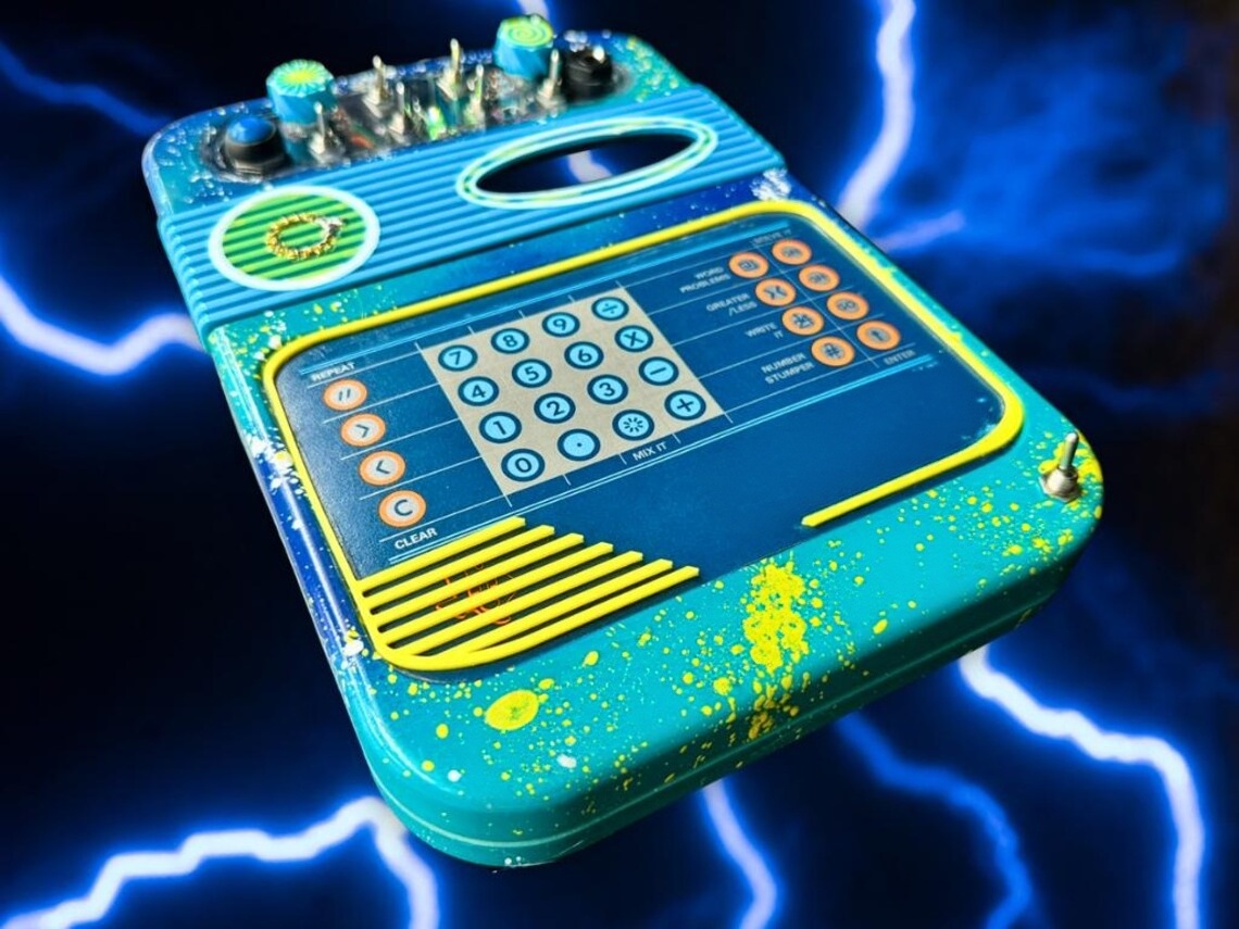 Circuit-Bent Educational Math Toy – One-of-a-Kind Glitch Instrument with Color-Changing LEDs 