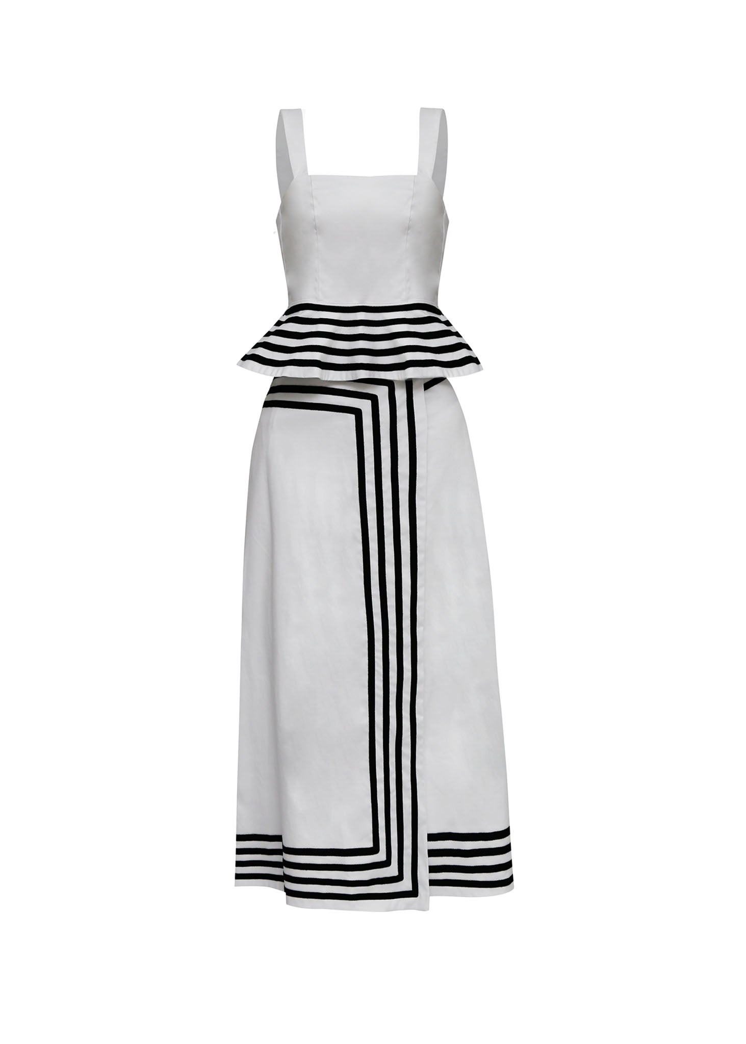 Conjunto blanco con cenefa negro