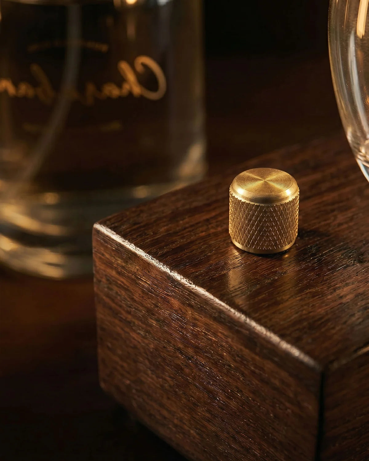 Chavanc Solid Wood Base Detail